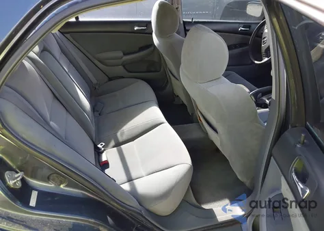 2005 Honda Accord 3.0 Lx z USA, uszkodzony, nr VIN 1HGCM66305A058327